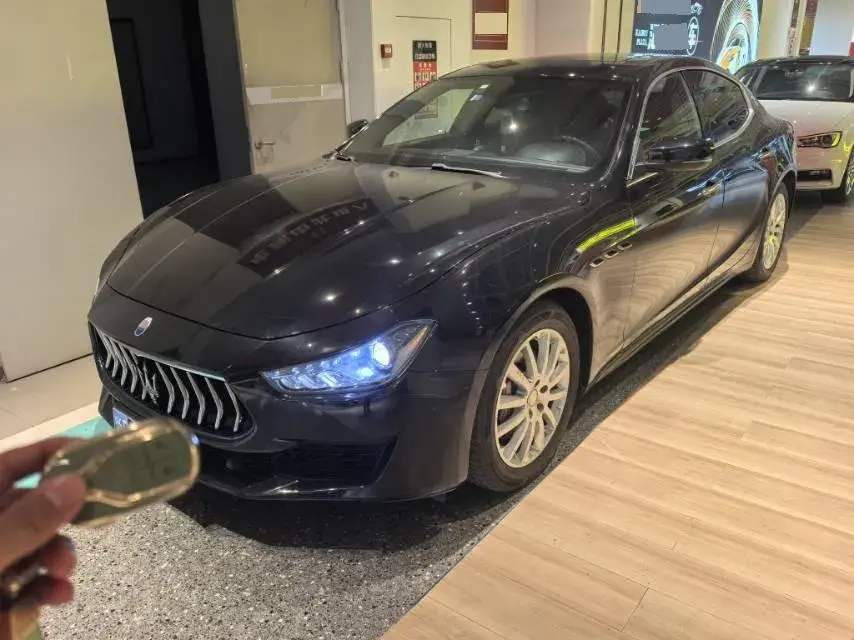 2019 Maserati Ghibli 3.0T 350HP V6 8AT