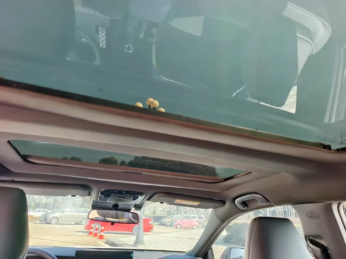 2025 Toyota Camry 2.0L 152HP L4 E-CVT Hybrid,autocango,china used car exporter,china ev exporter,chinese used car exporter,chinese used ev exporter