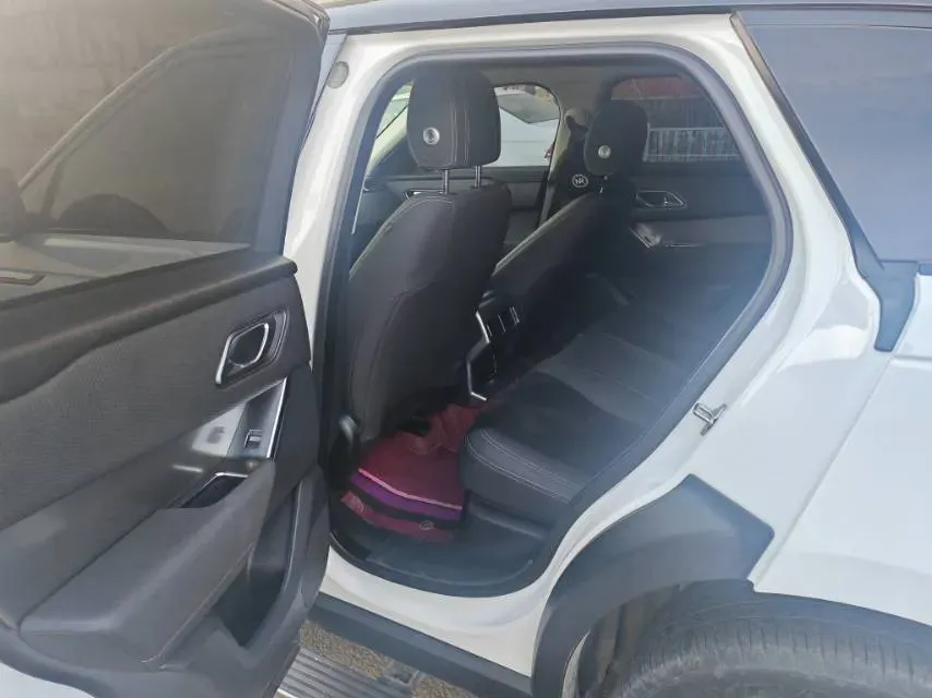 2019 Land Rover Range Rover Velar 2.0T 250HP L4 8AT,autocango,china used car exporter,china ev exporter,chinese used car exporter,chinese used ev exporter
