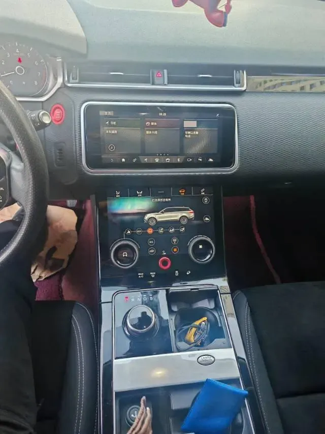 2019 Land Rover Range Rover Velar 2.0T 250HP L4 8AT,autocango,china used car exporter,china ev exporter,chinese used car exporter,chinese used ev exporter