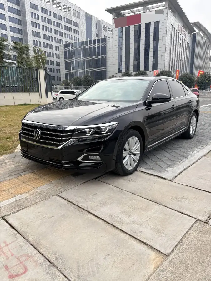 2020 Volkswagen Passat 2.0T 186HP L4 7DCT