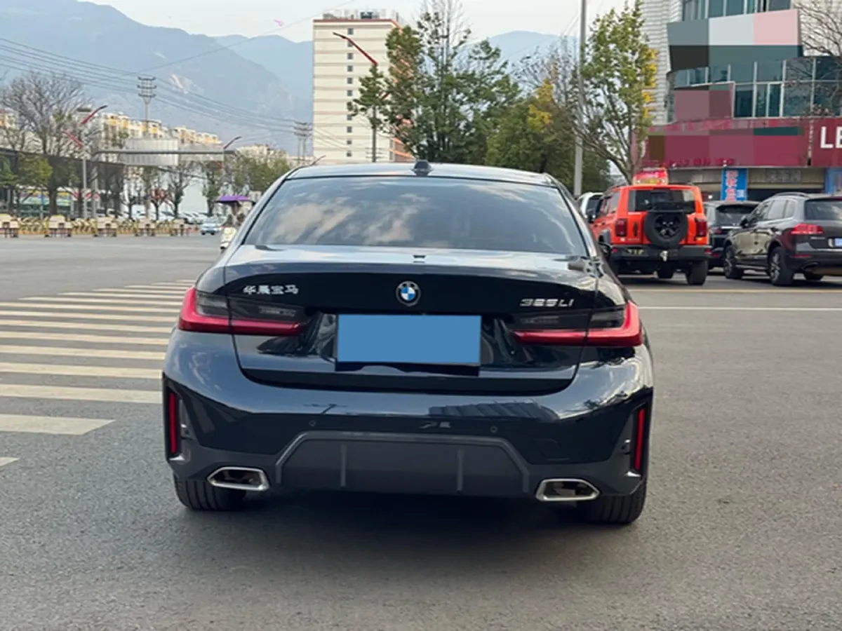 2023 BMW 3 Series 2.0T 184HP L4 8AT,autocango,china used car exporter,china ev exporter,chinese used car exporter,chinese used ev exporter