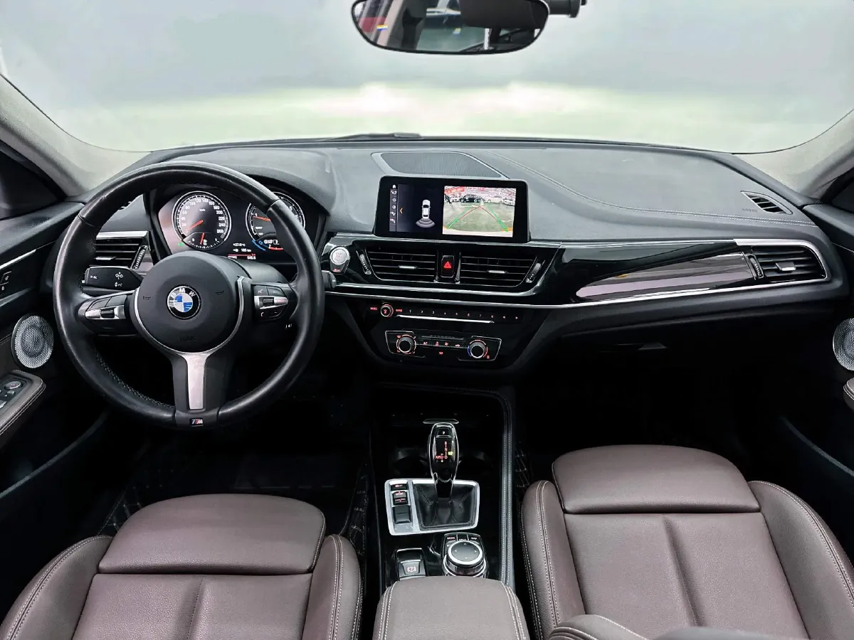 2021 BMW 1 Series 1.5T 140HP L3 7DCT,autocango,china used car exporter,china ev exporter,chinese used car exporter,chinese used ev exporter