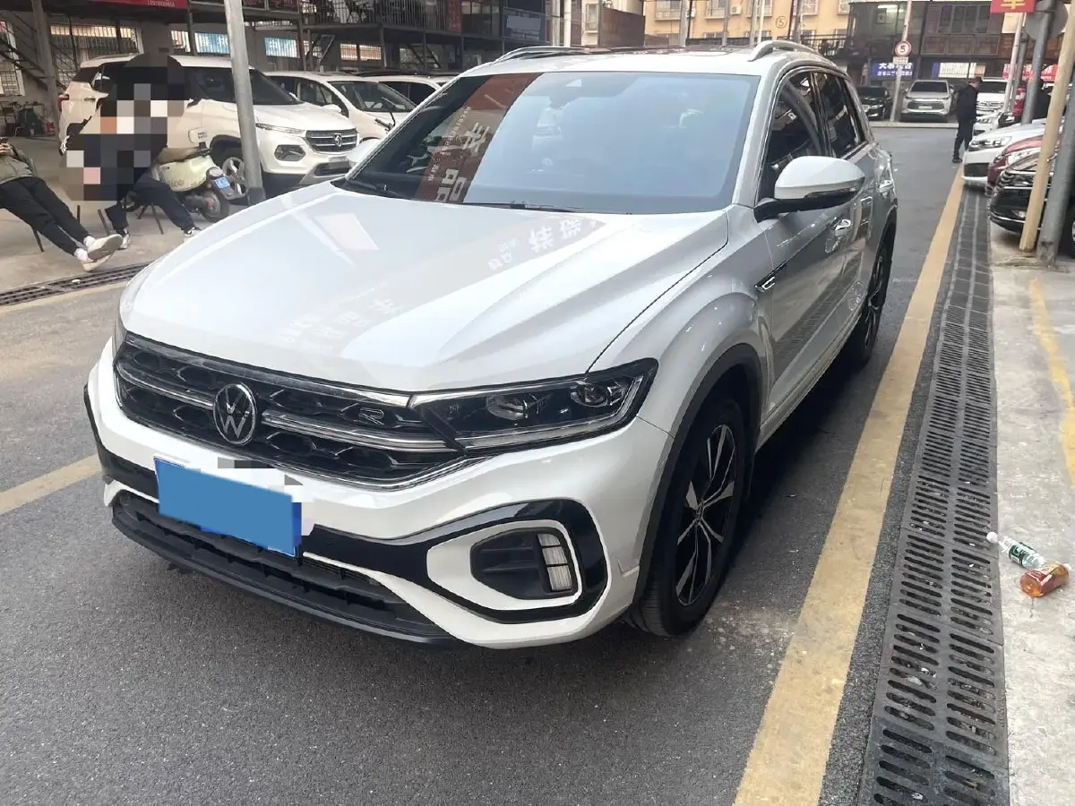 2024 Volkswagen T-Roc 1.5T 160HP L4 7DCT