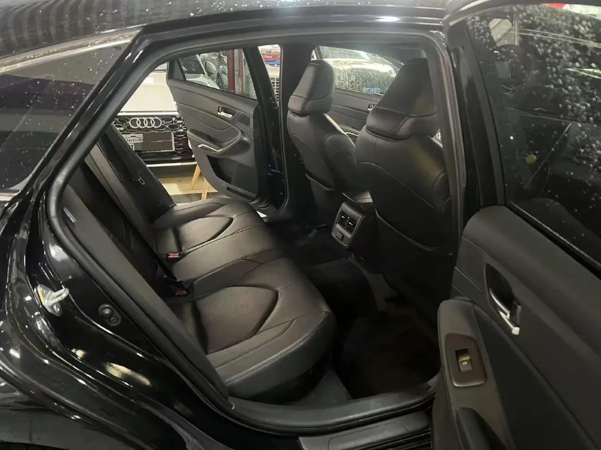 2022 Toyota Avalon 2.5L 178HP L4 E-CVT Hybrid,autocango,china used car exporter,china ev exporter,chinese used car exporter,chinese used ev exporter
