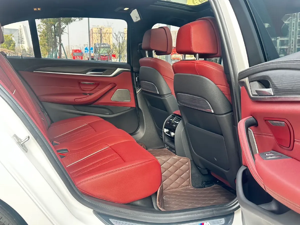 2021 BMW 5 Series 2.0T 252HP L4 8AT,autocango,china used car exporter,china ev exporter,chinese used car exporter,chinese used ev exporter