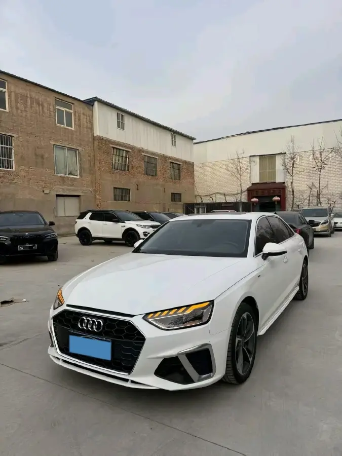 2023 Audi A4L 2.0T 190HP L4 7DCT