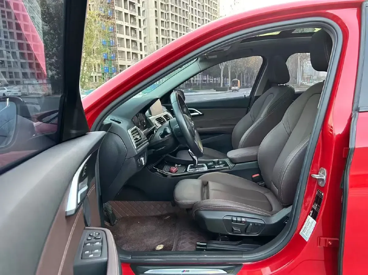 2020 BMW 1 Series 1.5T 140HP L3 7DCT,autocango,china used car exporter,china ev exporter,chinese used car exporter,chinese used ev exporter