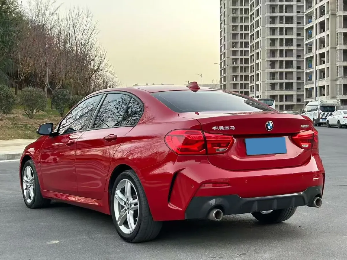 2020 BMW 1 Series 1.5T 140HP L3 7DCT,autocango,china used car exporter,china ev exporter,chinese used car exporter,chinese used ev exporter