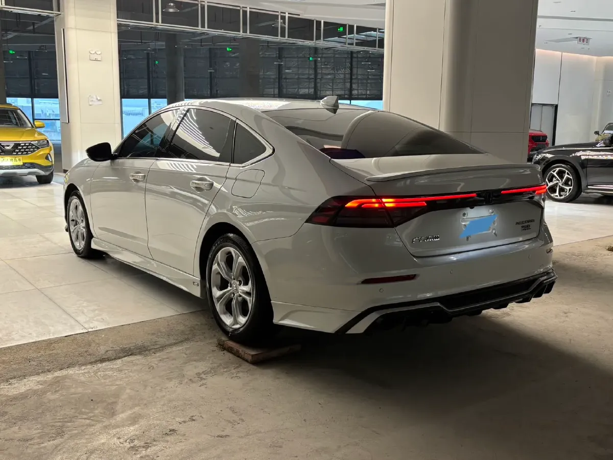 2023 Honda Accord 1.5T 192HP L4 CVT,autocango,china used car exporter,china ev exporter,chinese used car exporter,chinese used ev exporter