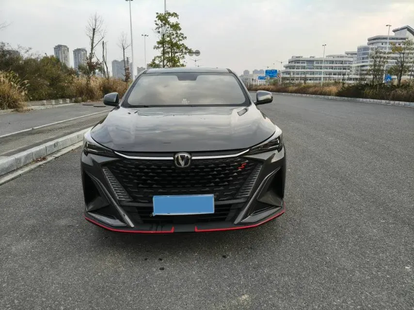 2024 ChangAn X5 PLUS 1.5T 188HP L4 7DCT,autocango,china used car exporter,china ev exporter,chinese used car exporter,chinese used ev exporter