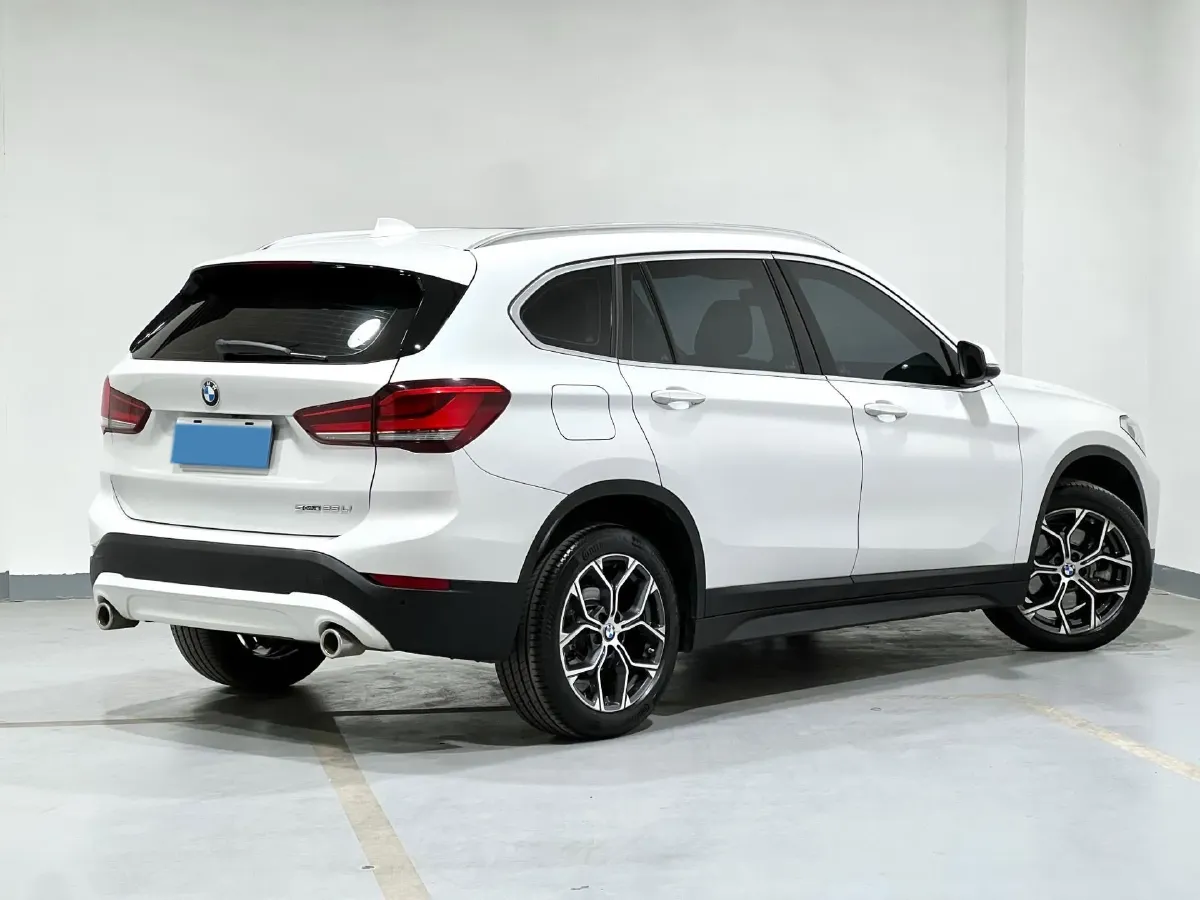 2021 BMW X1 2.0T 192HP L4 7DCT,autocango,china used car exporter,china ev exporter,chinese used car exporter,chinese used ev exporter