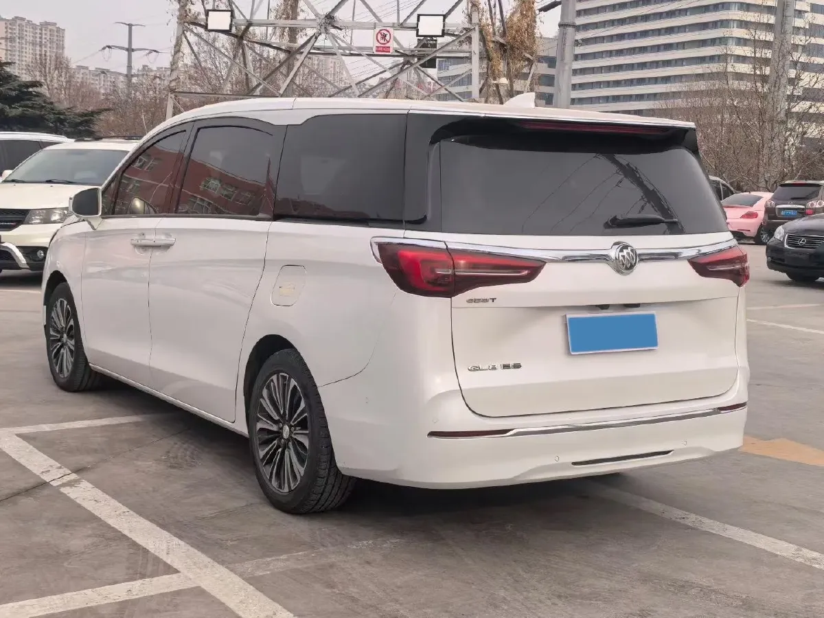 2022 Buick GL8 2.0T 237HP L4 9AT,autocango,china used car exporter,china ev exporter,chinese used car exporter,chinese used ev exporter