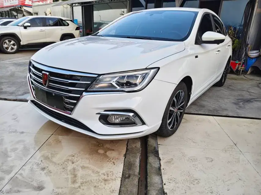 2019 Roewe i5 1.5L 120HP L4 CVT