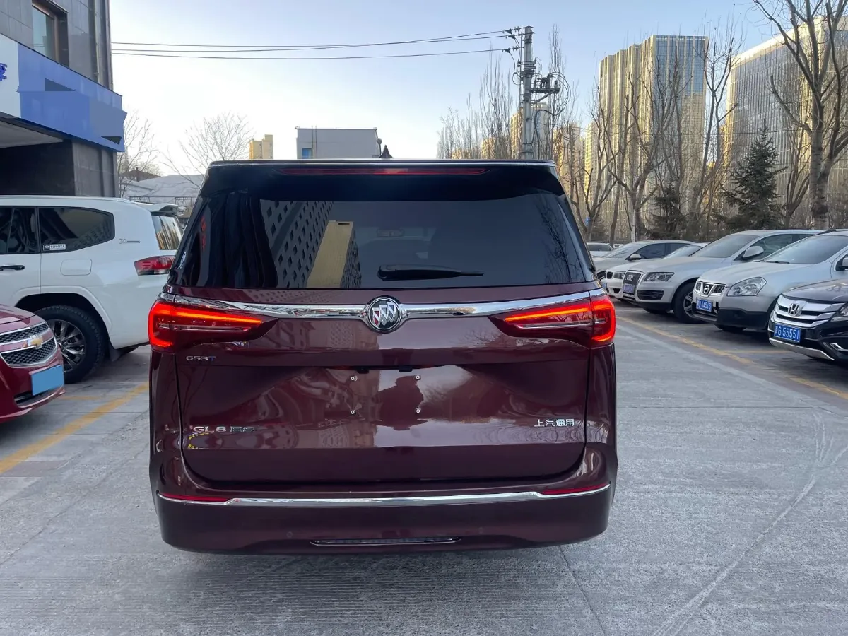 2022 Buick GL8 2.0T 237HP L4 9AT,autocango,china used car exporter,china ev exporter,chinese used car exporter,chinese used ev exporter