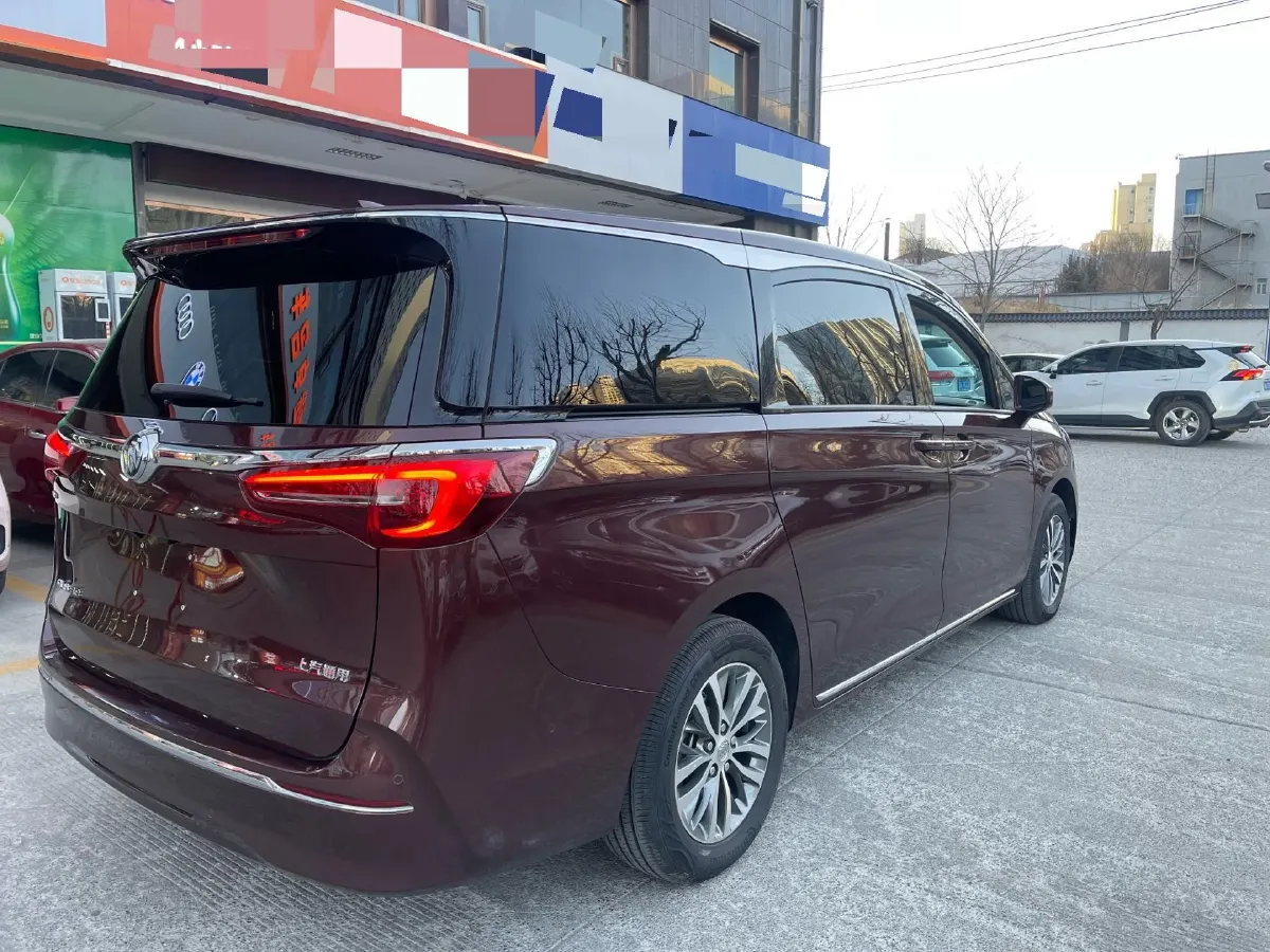 2022 Buick GL8 2.0T 237HP L4 9AT,autocango,china used car exporter,china ev exporter,chinese used car exporter,chinese used ev exporter