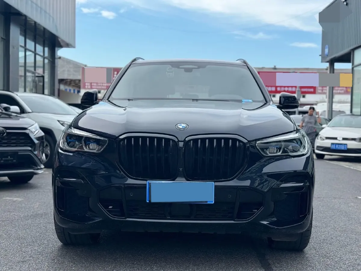 2022 BMW X5 3.0T 333HP L6 8AT,autocango,china used car exporter,china ev exporter,chinese used car exporter,chinese used ev exporter