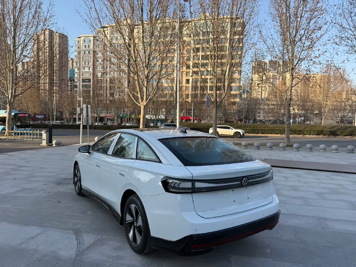 2024 Volkswagen ID.7 Vizzion BEV 84.8KWH,autocango,china used car exporter,china ev exporter,chinese used car exporter,chinese used ev exporter