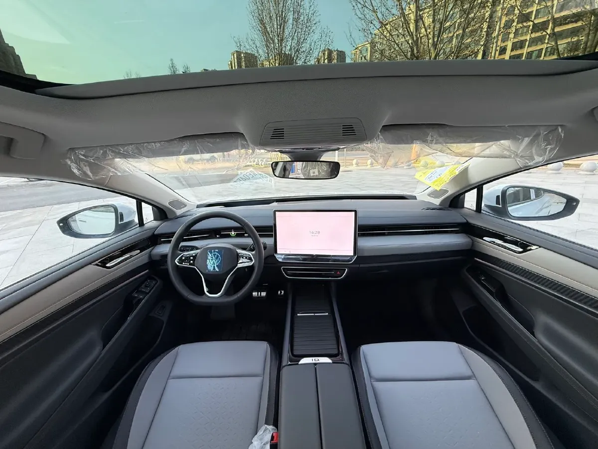 2024 Volkswagen ID.7 Vizzion BEV 84.8KWH,autocango,china used car exporter,china ev exporter,chinese used car exporter,chinese used ev exporter