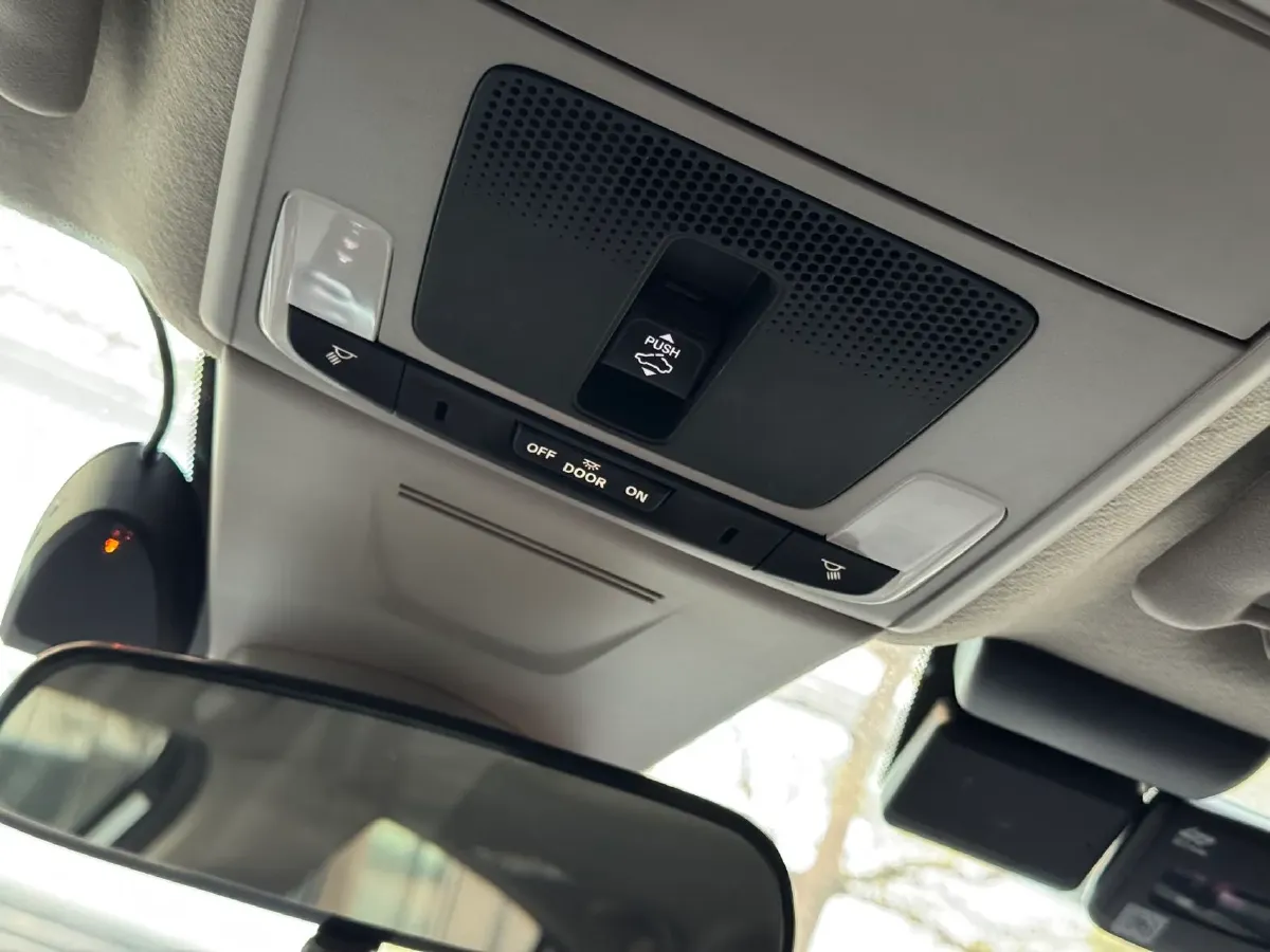 2022 Honda Civic 1.5T 182HP L4 CVT,autocango,china used car exporter,china ev exporter,chinese used car exporter,chinese used ev exporter