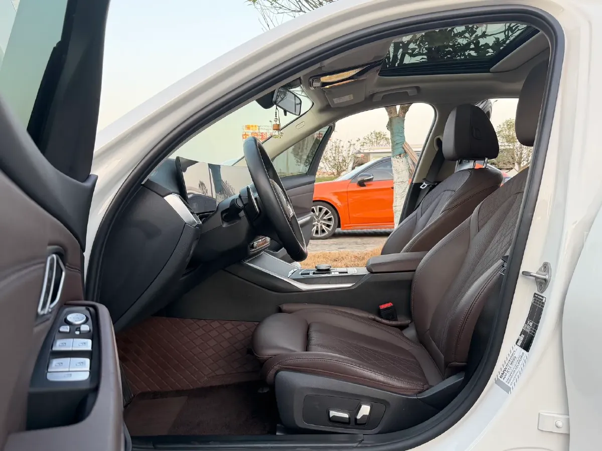 2023 BMW 3 Series 2.0T 184HP L4 8AT,autocango,china used car exporter,china ev exporter,chinese used car exporter,chinese used ev exporter