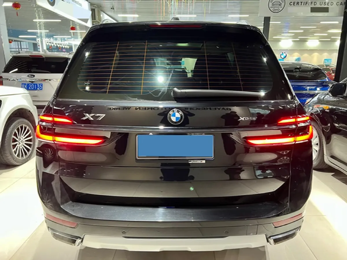 2024 BMW X7 3.0T 381HP L6 8AT,autocango,china used car exporter,china ev exporter,chinese used car exporter,chinese used ev exporter