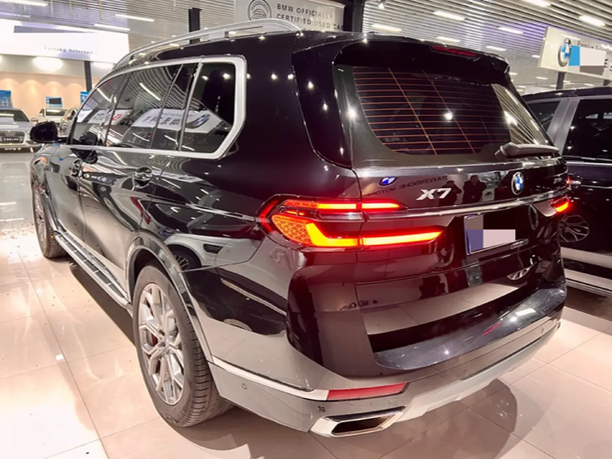 2024 BMW X7 3.0T 381HP L6 8AT,autocango,china used car exporter,china ev exporter,chinese used car exporter,chinese used ev exporter