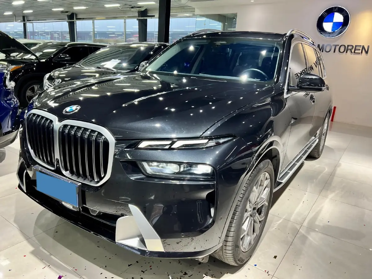 2024 BMW X7 3.0T 381HP L6 8AT