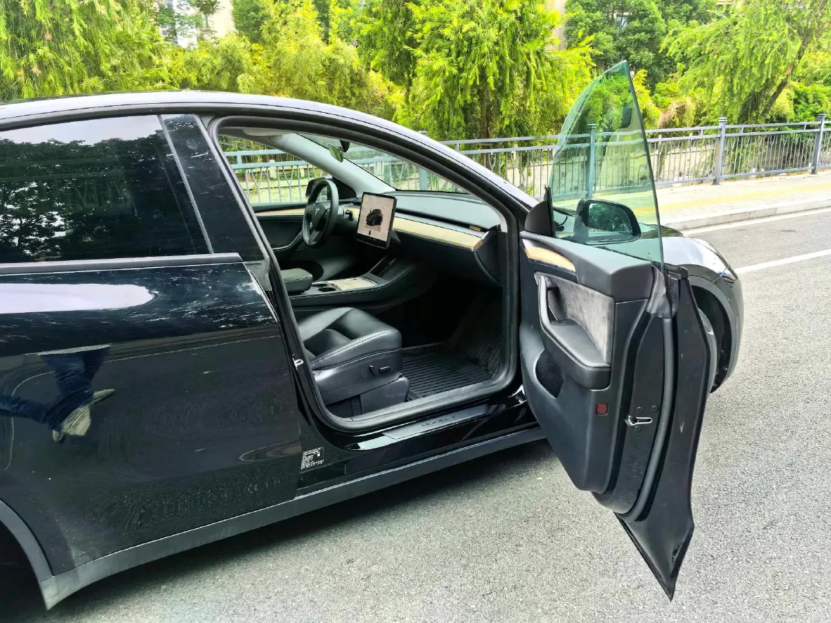 2022 Tesla Model Y BEV 60KWH,autocango,china used car exporter,china ev exporter,chinese used car exporter,chinese used ev exporter