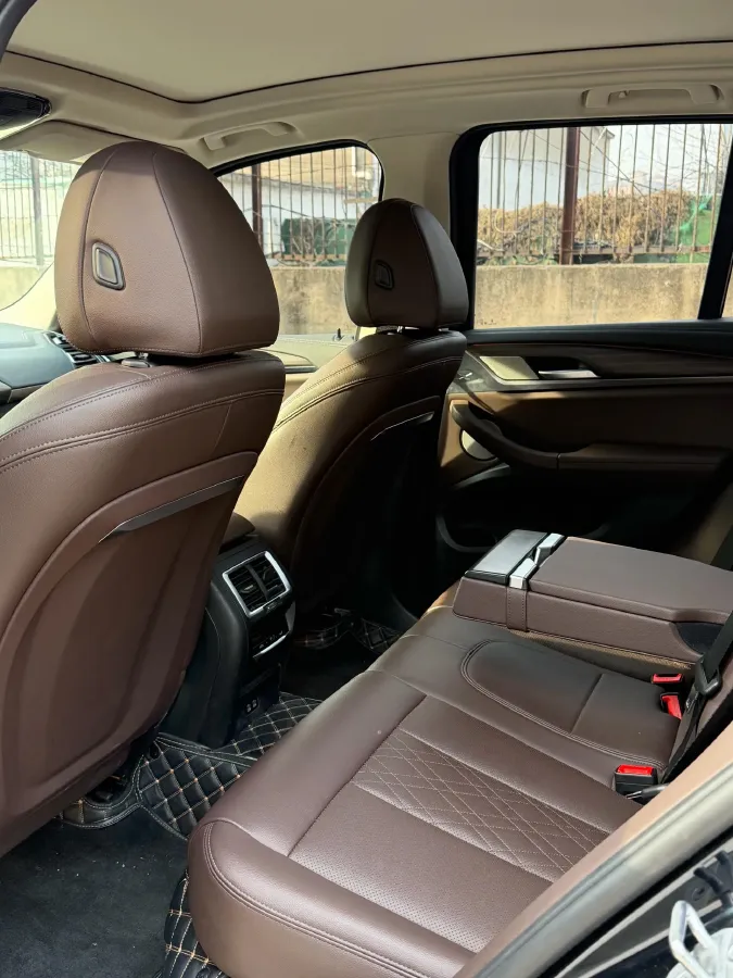 2022 BMW X3 2.0T 252HP L4 8AT,autocango,china used car exporter,china ev exporter,chinese used car exporter,chinese used ev exporter