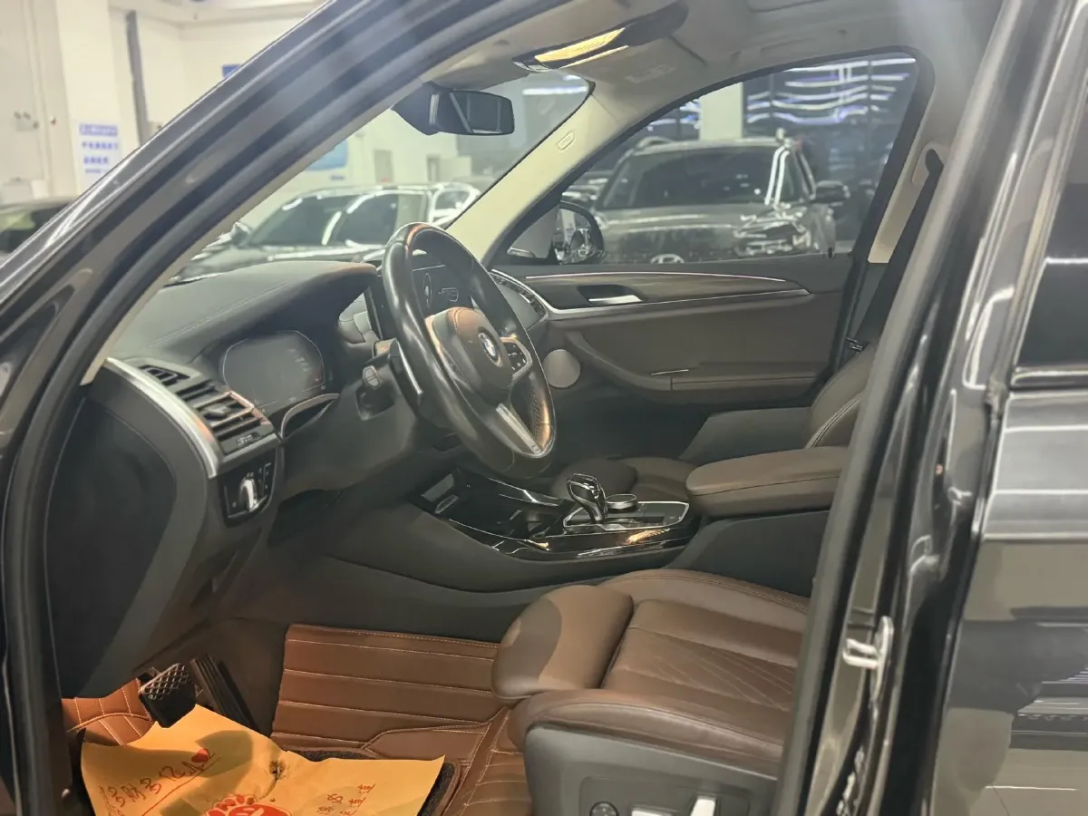 2022 BMW X3 2.0T 252HP L4 8AT,autocango,china used car exporter,china ev exporter,chinese used car exporter,chinese used ev exporter