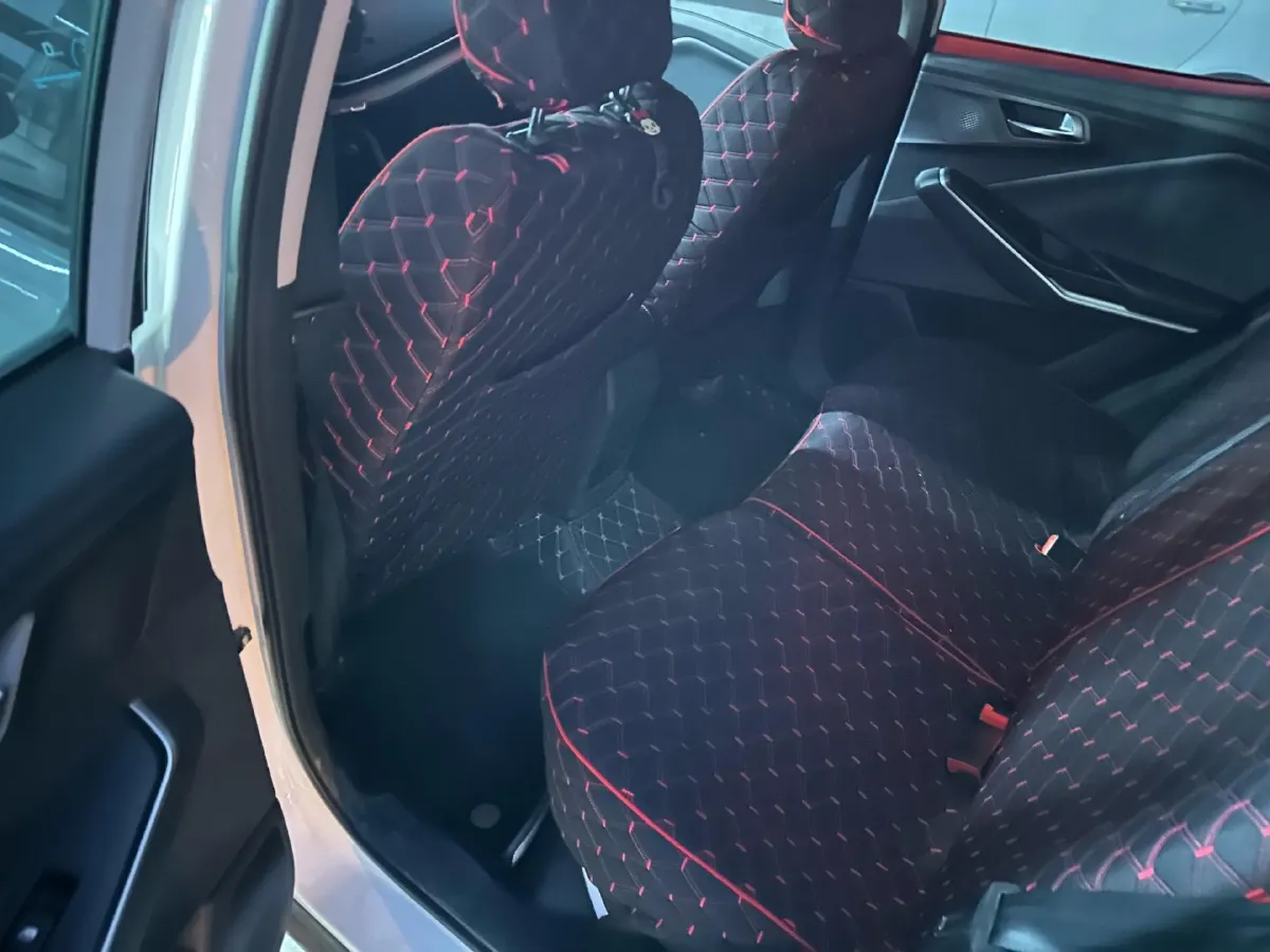 2021 ChangAn CS15 1.5L 107HP L4 5MT,autocango,china used car exporter,china ev exporter,chinese used car exporter,chinese used ev exporter