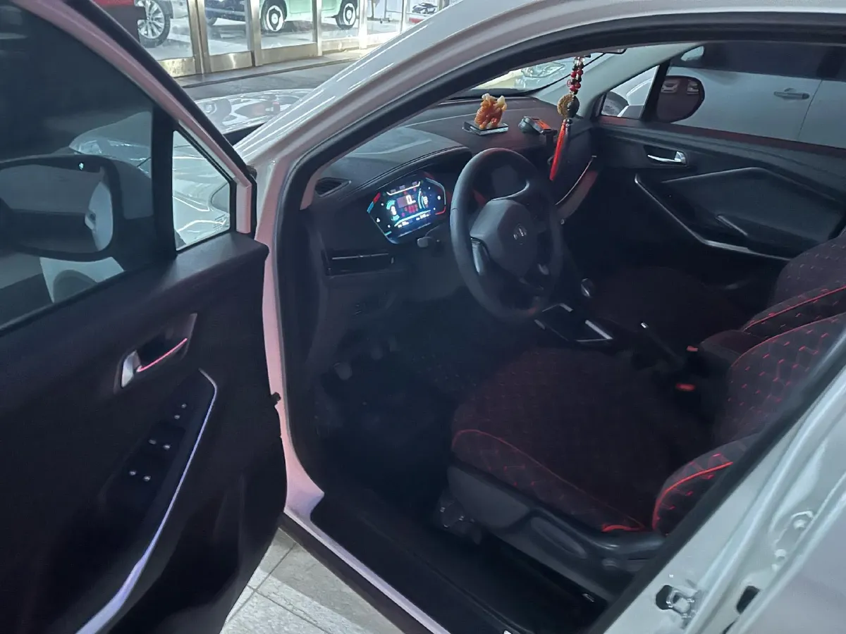 2021 ChangAn CS15 1.5L 107HP L4 5MT,autocango,china used car exporter,china ev exporter,chinese used car exporter,chinese used ev exporter