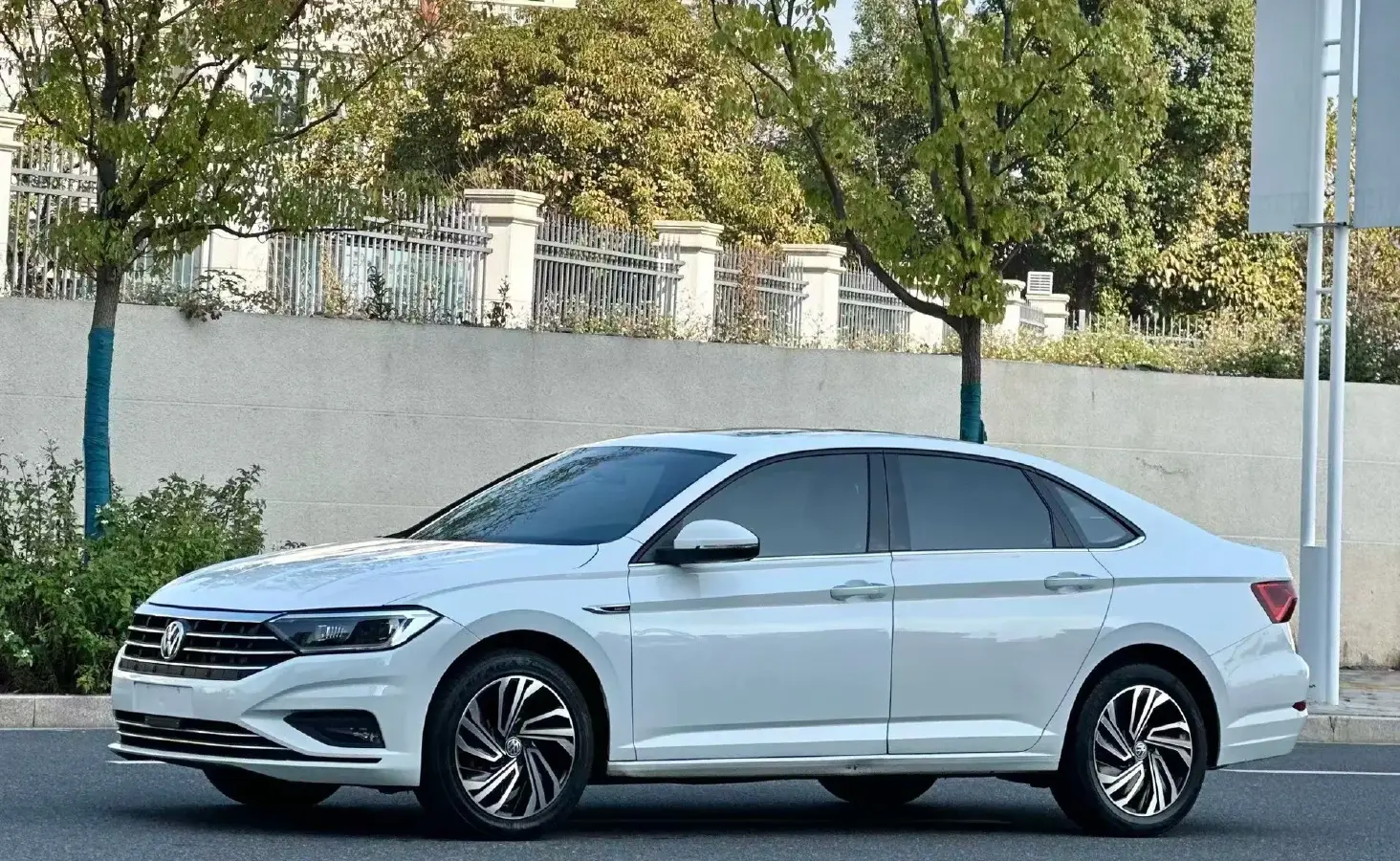 2021 Volkswagen Sagitar 1.4T 150HP L4 7DCT