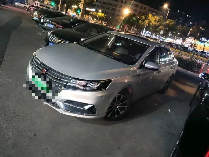 2017 Roewe i6 1.0T 125HP L3 2AT PHEV