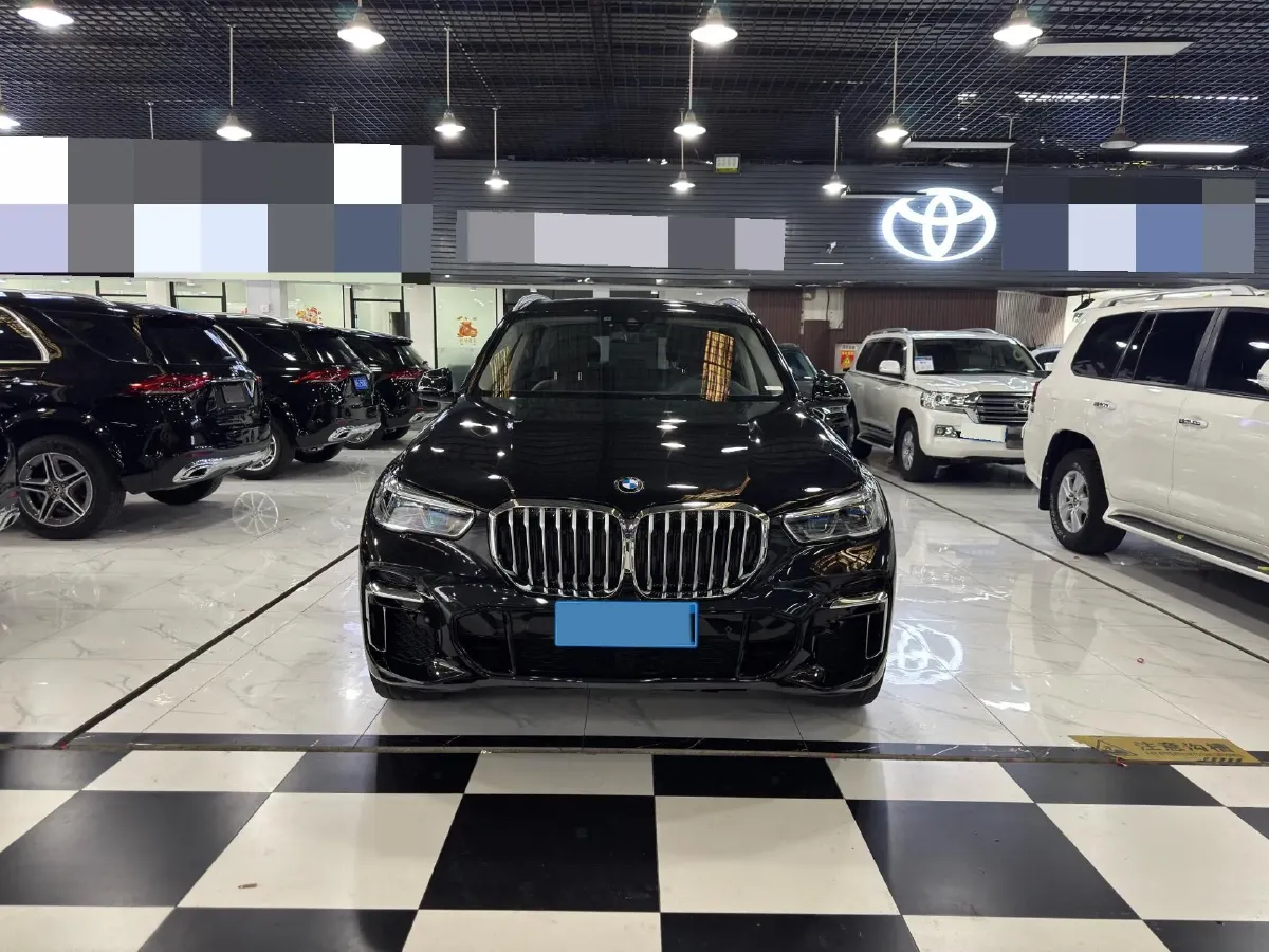 2022 BMW X5 2.0T 245HP L4 8AT,autocango,china used car exporter,china ev exporter,chinese used car exporter,chinese used ev exporter