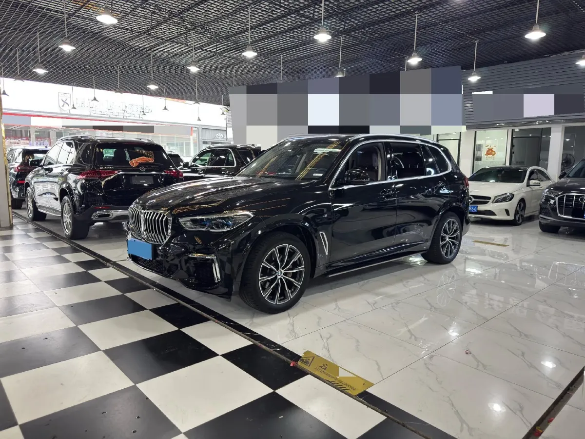 2022 BMW X5 2.0T 245HP L4 8AT,autocango,china used car exporter,china ev exporter,chinese used car exporter,chinese used ev exporter