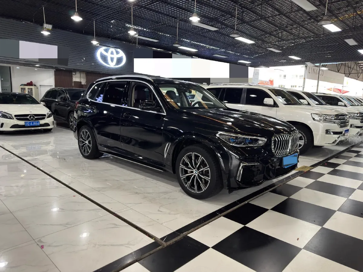 2022 BMW X5 2.0T 245HP L4 8AT,autocango,china used car exporter,china ev exporter,chinese used car exporter,chinese used ev exporter