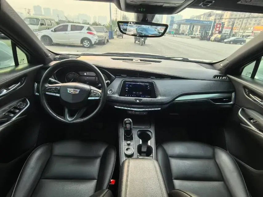 2020 Cadillac XT4 2.0T 237HP L4 9AT,autocango,china used car exporter,china ev exporter,chinese used car exporter,chinese used ev exporter
