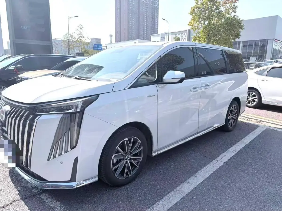 2024 GAC Trumpchi M8 2.0T 252HP L4 8AT