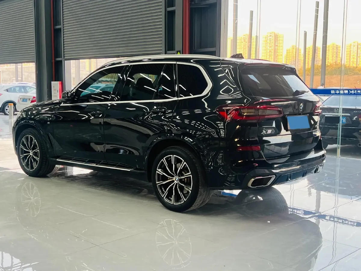 2021 BMW X5 3.0T 340HP L6 8AT,autocango,china used car exporter,china ev exporter,chinese used car exporter,chinese used ev exporter