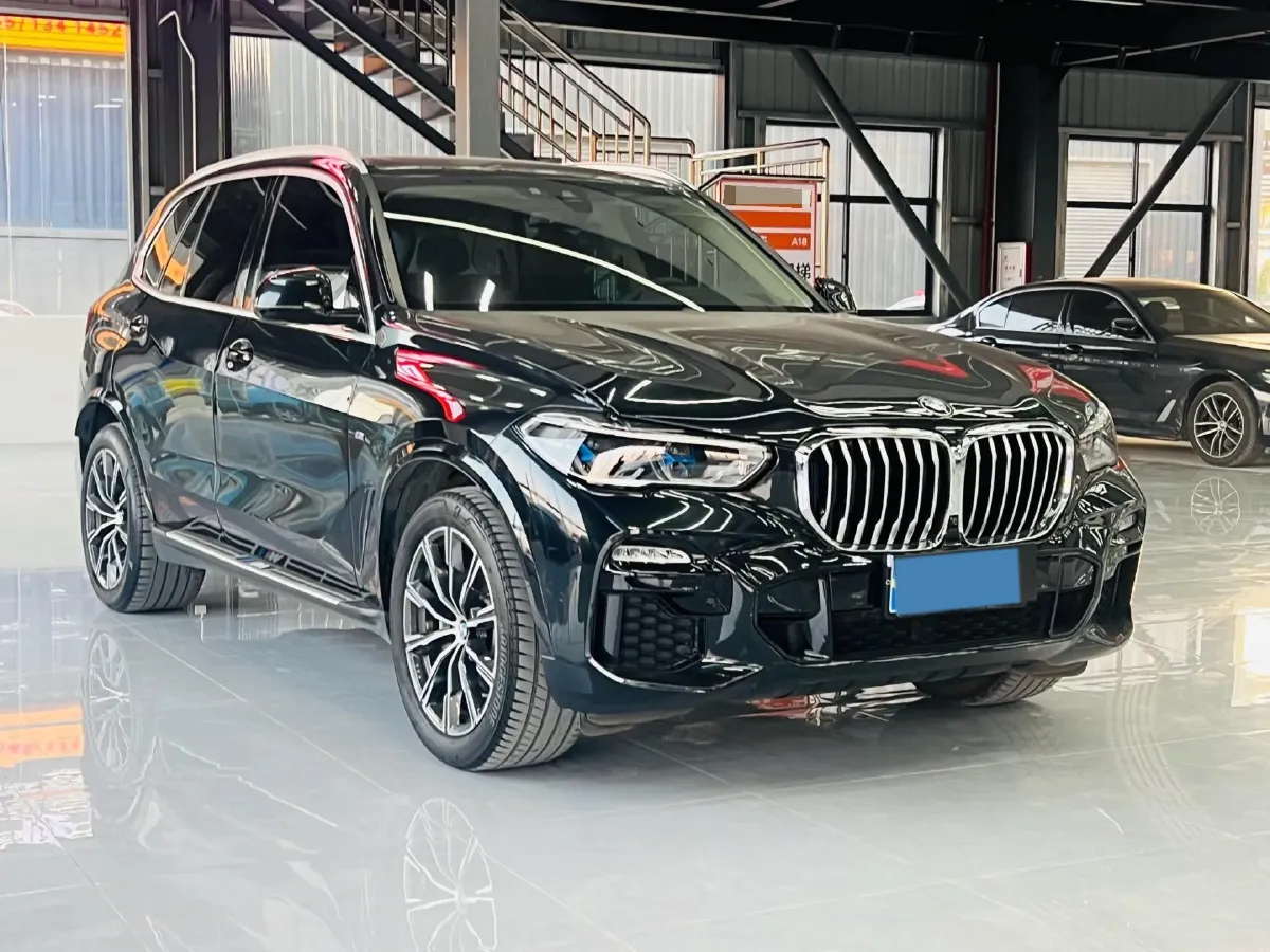 2021 BMW X5 3.0T 340HP L6 8AT,autocango,china used car exporter,china ev exporter,chinese used car exporter,chinese used ev exporter