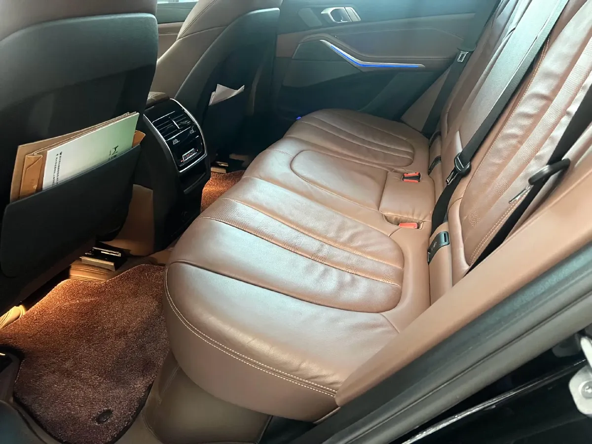 2021 BMW X5 3.0T 340HP L6 8AT,autocango,china used car exporter,china ev exporter,chinese used car exporter,chinese used ev exporter