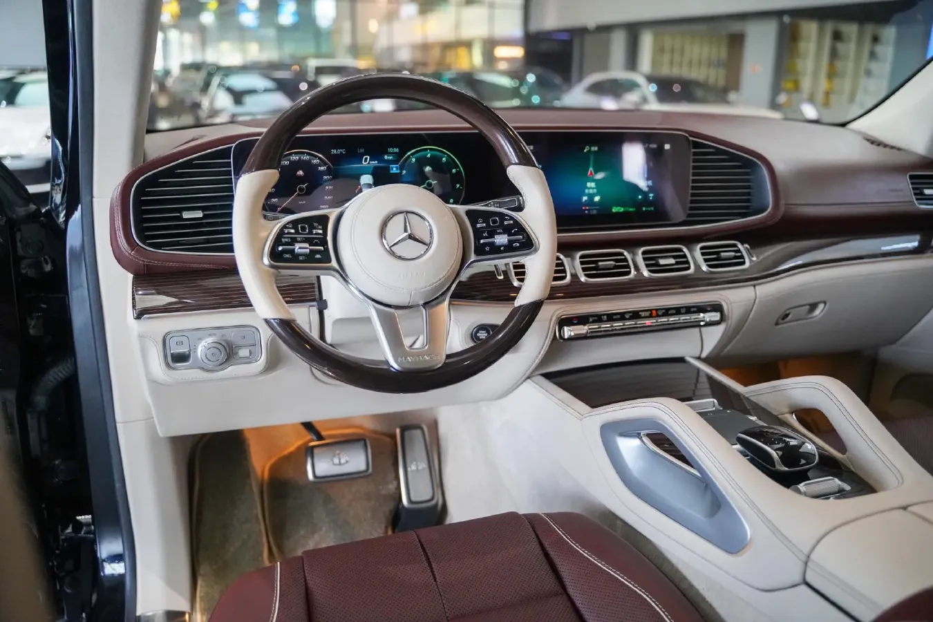 2021 Mansory V Class 2.0T 211HP L4 9AT,autocango,china used car exporter,china ev exporter,chinese used car exporter,chinese used ev exporter