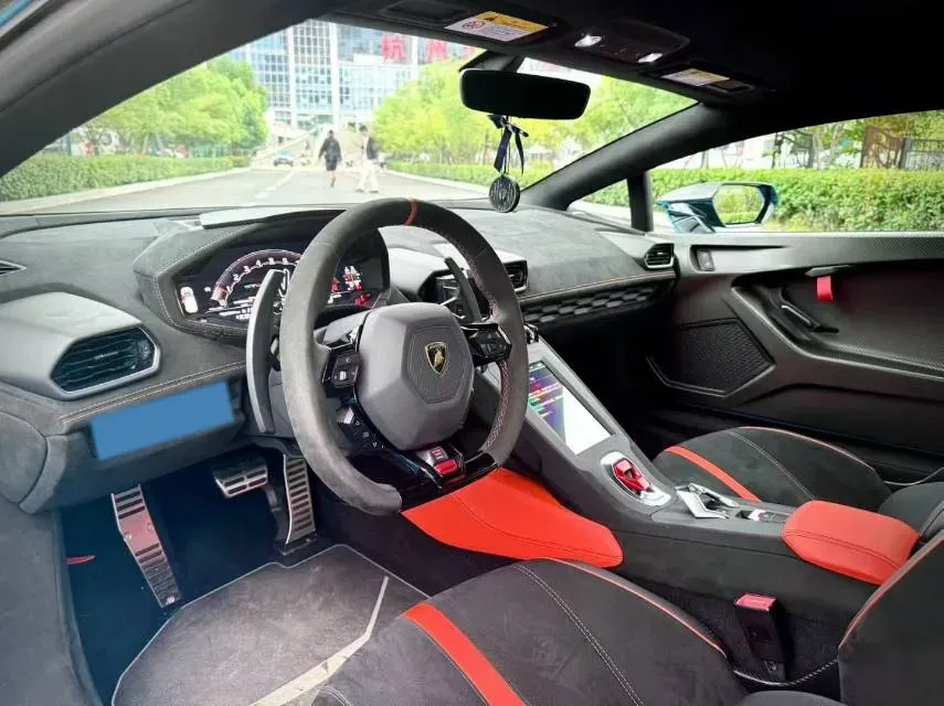 2021 Lamborghini Huracán 5.2L 640HP V10 7DCT,autocango,china used car exporter,china ev exporter,chinese used car exporter,chinese used ev exporter