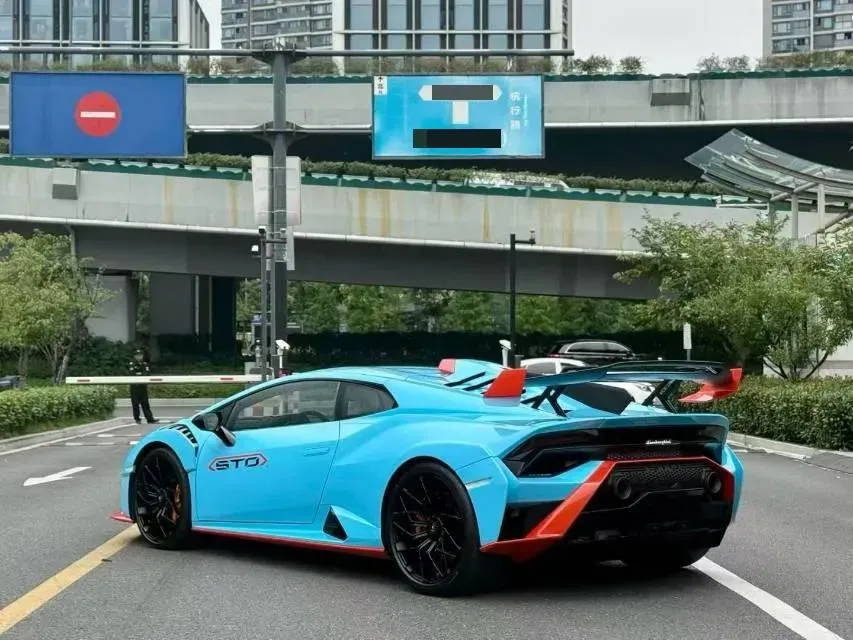 2021 Lamborghini Huracán 5.2L 640HP V10 7DCT,autocango,china used car exporter,china ev exporter,chinese used car exporter,chinese used ev exporter