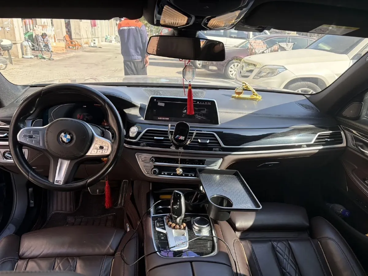 2019 BMW 7 Series 2.0T 265HP L4 8AT,autocango,china used car exporter,china ev exporter,chinese used car exporter,chinese used ev exporter
