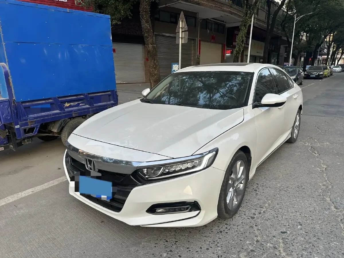 2018 Honda Accord 1.5T 194HP L4 CVT