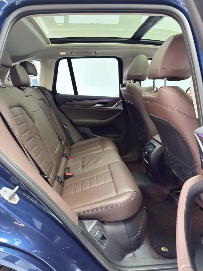 2021 BMW X3 2.0T 224HP L4 8AT,autocango,china used car exporter,china ev exporter,chinese used car exporter,chinese used ev exporter