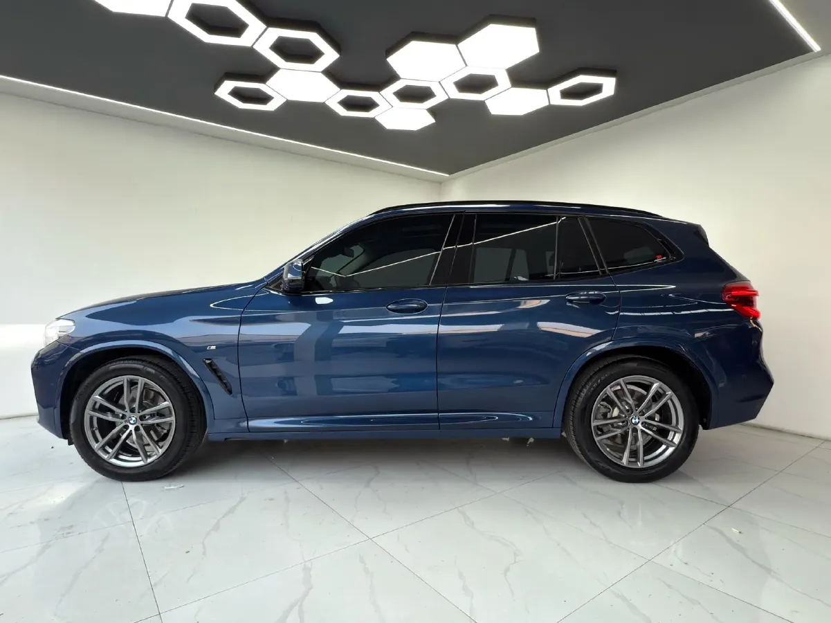 2021 BMW X3 2.0T 224HP L4 8AT,autocango,china used car exporter,china ev exporter,chinese used car exporter,chinese used ev exporter